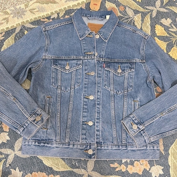 LEVIS DENIM JACKET S NWT - Picture 2 of 8